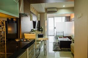Luxurious 1BR At Dago Suites Apartment