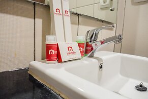 Luxurious 1BR At Dago Suites Apartment