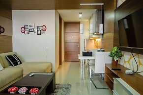 Luxurious 1BR At Dago Suites Apartment