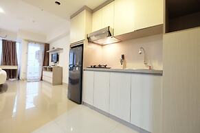 Modern Studio The H Residence near MT Haryono