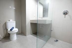 Modern Studio The H Residence near MT Haryono