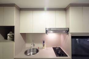 Spacious Studio Apartment @ The H Residence near MT Haryono