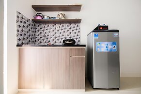 Simple & Cozy 1BR @ Bassura Apartment Near to Bassura City Mall