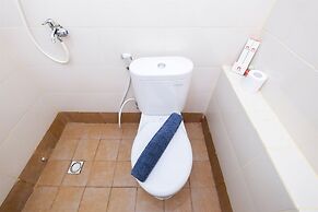 Simple & Cozy 1BR @ Bassura Apartment Near to Bassura City Mall