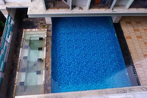Pool View Studio Apartment Tamansari Sudirman
