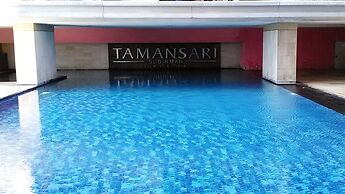 Pool View Studio Apartment Tamansari Sudirman