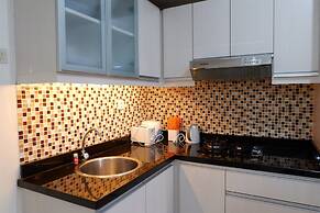 Homey 1BR at The Wave near Epicentrum Kuningan
