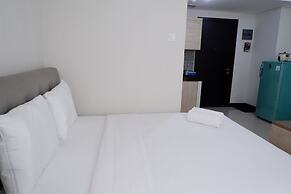 Close to Pool Studio Apartment Sky Terrace at Daan Mogot Baru