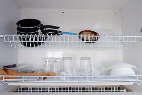 Close to Pool Studio Apartment Sky Terrace at Daan Mogot Baru