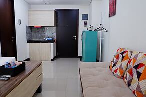 Close to Pool Studio Apartment Sky Terrace at Daan Mogot Baru