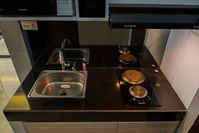 Pleasant 2BR Apartment at Gateway Pasteur