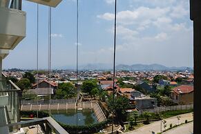 Pleasant 2BR Apartment at Gateway Pasteur