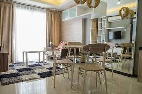 Pleasant 2BR Apartment at Gateway Pasteur