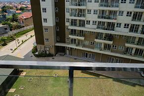 Pleasant 2BR Apartment at Gateway Pasteur