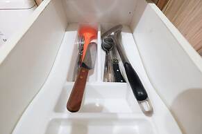 Relaxing 2BR Mutiara Bekasi Apartment