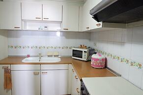 Strategic 3BR Apt at Sudirman Tower Condominuim