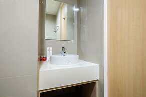 Cozy Studio Tree Park Apartment near BSD City