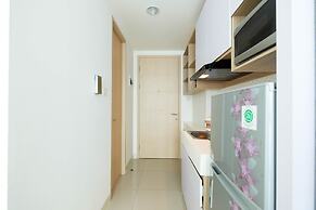 Cozy Studio Tree Park Apartment near BSD City