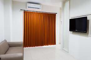 Comfy 1BR Twin Tower Apartment