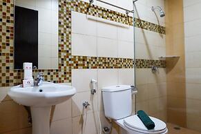 Comfy 1BR Twin Tower Apartment