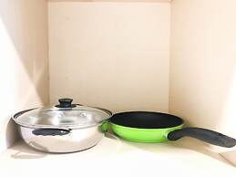 Comfy 1BR Twin Tower Apartment