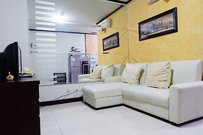 1BR City View Apartment at Cosmo Mansion