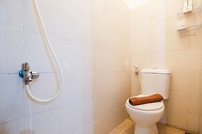 Simple 2BR Pancoran Riverside Apartment