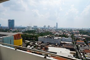 Cozy 2BR Apartment with City View at Pavilion Permata