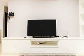 Minimalist New Furnish 2BR L'avenue Apartment near Tebet