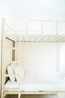 Comfortable 2BR Springlake Summarecon Apartment