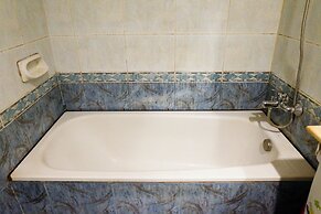 Spacious 1BR Apartment at Taman Beverly