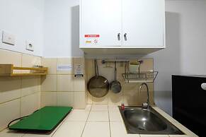 Bright Studio Apartment Serpong Greenview