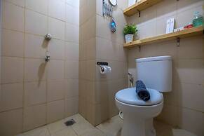 Bright Studio Apartment Serpong Greenview