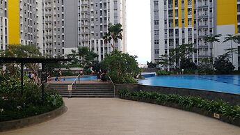 Deluxe and Modern 2BR The Springlake Summarecon Apartment