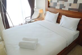 Warm and Best Studio Menteng Park Apartment