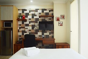 Warm and Best Studio Menteng Park Apartment
