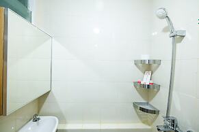 Classic 2BR Bassura City Apartment