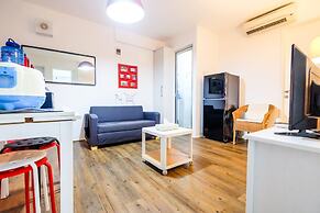 Modern And Comfy 3BR Bassura City Apartment