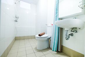 Modern And Comfy 3BR Bassura City Apartment