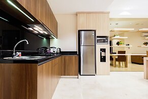 2BR Cozy and Modern L'Avenue Apartment