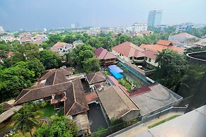 2BR Cozy and Modern L'Avenue Apartment