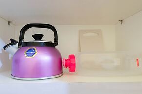 Comfy 2BR Bassura City Apartment Near Mall