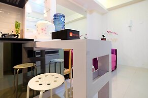 Comfy 2BR Bassura City Apartment Near Mall