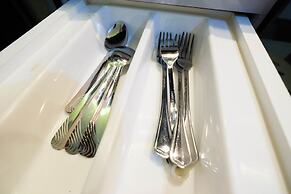 Comfy 2BR Bassura City Apartment Near Mall