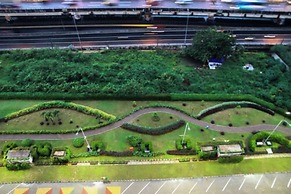 Well Designed 2BR Green Pramuka Apartment