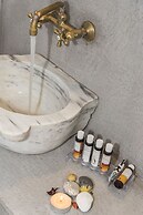 Thalassitra Private Pool Suites & Spa