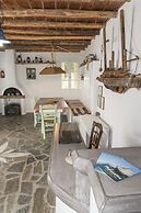 Thalassitra Private Pool Suites & Spa