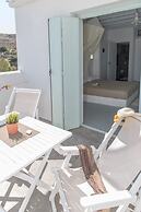 Thalassitra Private Pool Suites & Spa