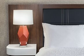 Hampton Inn & Suites Fort Wayne Downtown