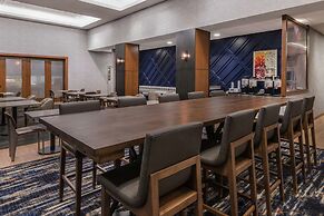 Hampton Inn & Suites Fort Wayne Downtown